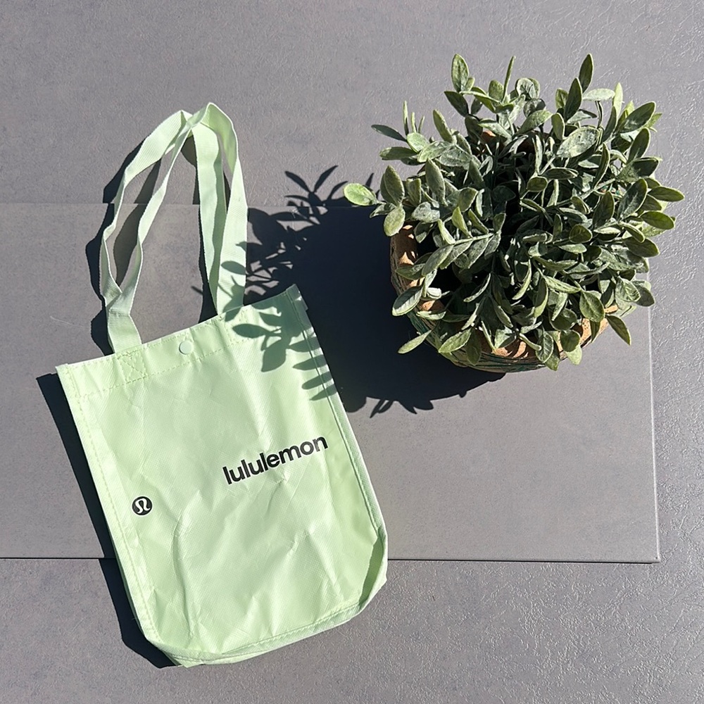 NWOT Lululemon Lime Green Tote